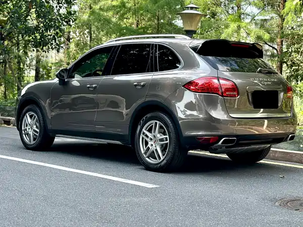 Porsche Cayenne 2014