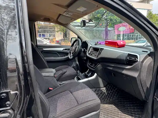 Isuzu RE-MAX Ruimai 2020