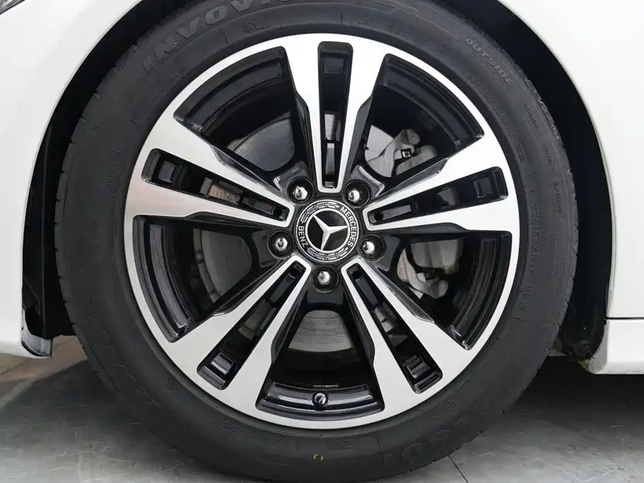 Mercedes-Benz C-Class 2019