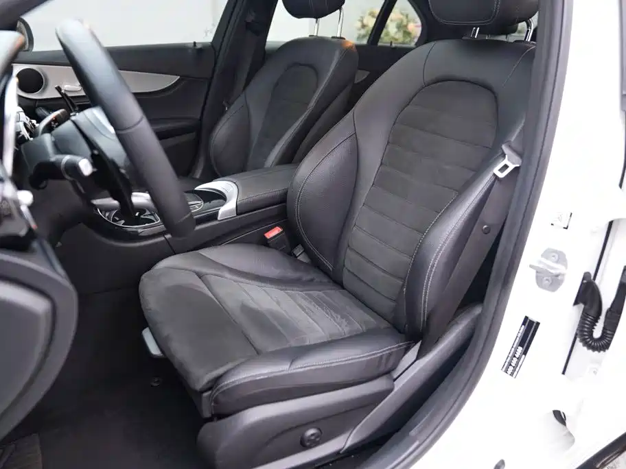 Mercedes-Benz C-Class 2019