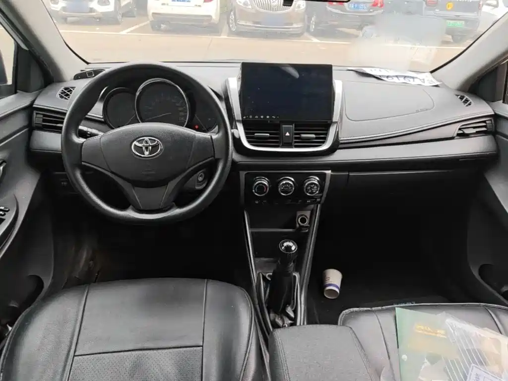 Toyota Vios 2017 — фото 10