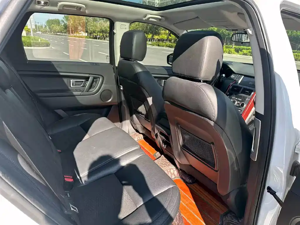 Land Rover Discovery Sport 2020 — фото 6