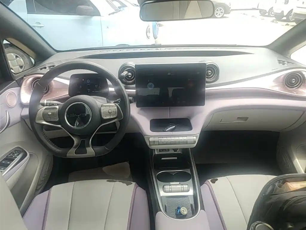 BYD Dolphin 2023 — фото 10