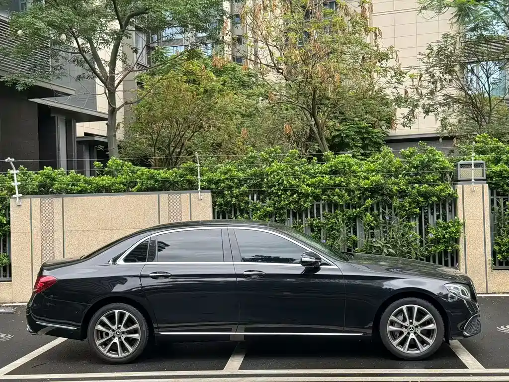 Mercedes-Benz E-Class 2018 — фото 9