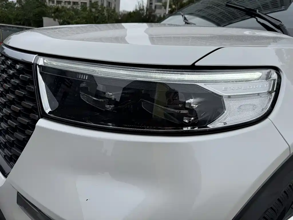 Ford Explorer 2020 — фото 32