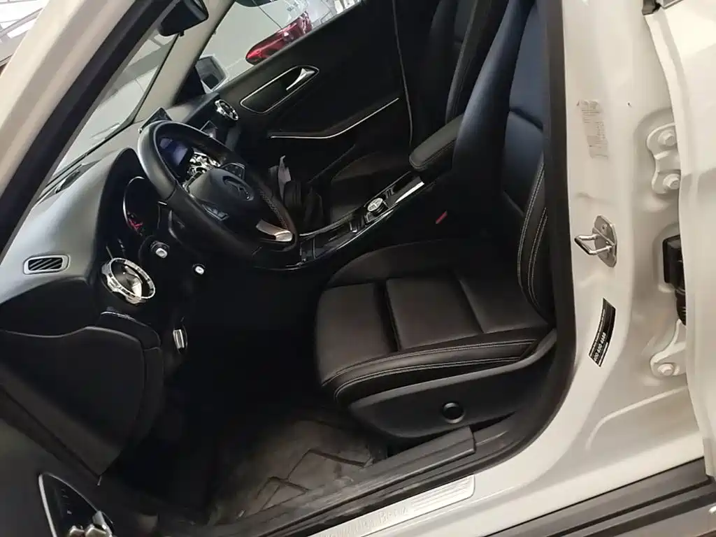 Mercedes-Benz GLA 2019 — фото 15