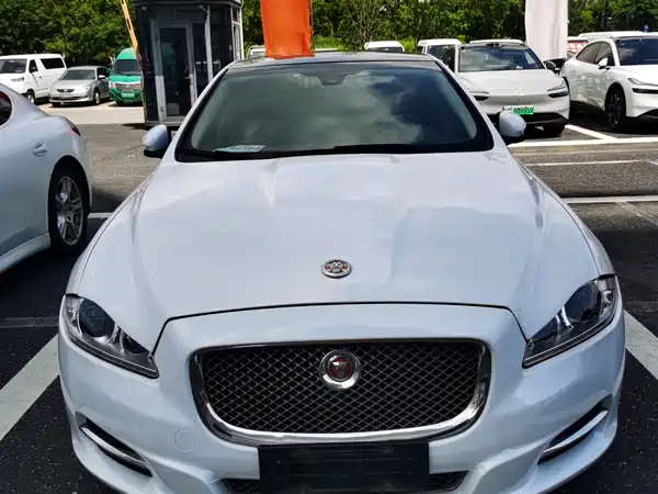 Jaguar XJ 2014