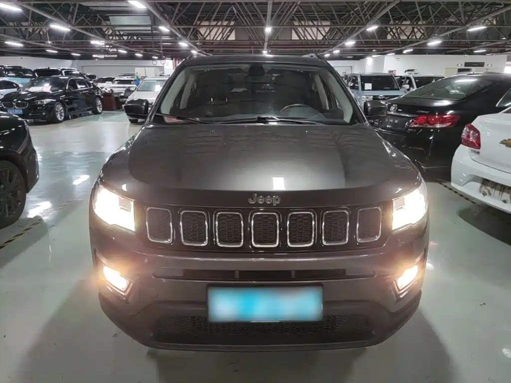 Jeep Compass 2019 — фото 3