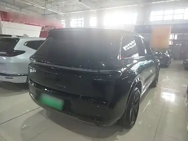 Li Auto L8 2024
