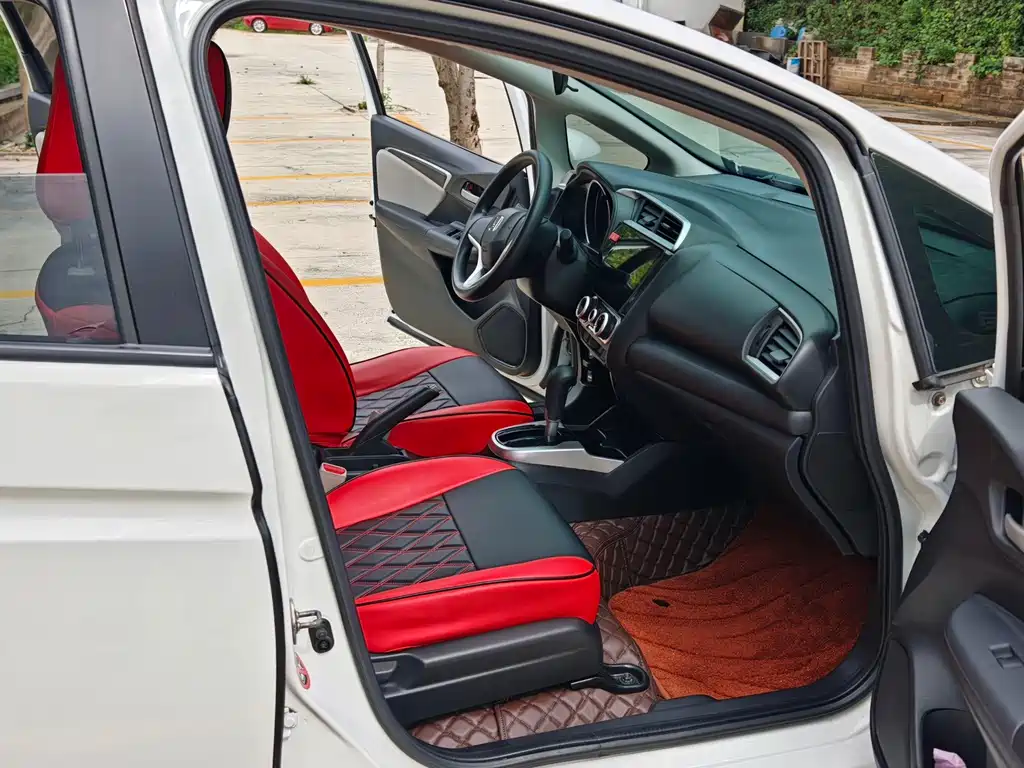 Honda Fit 2016 — фото 14
