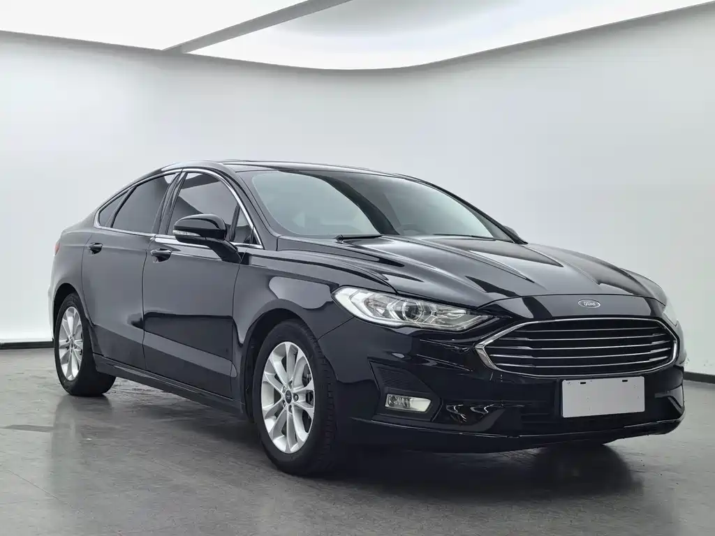 Ford Mondeo 2020 — фото 3