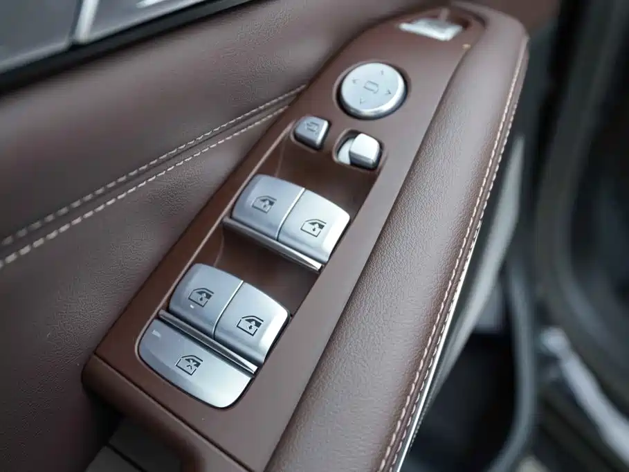 BMW X5 2023 — фото 11