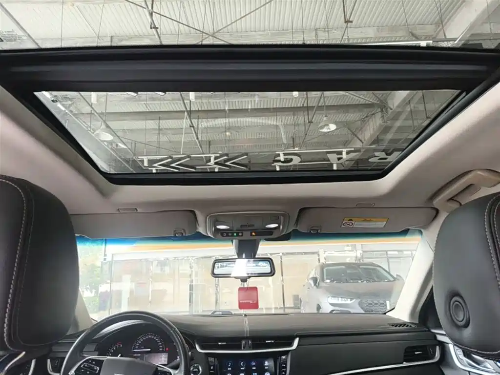 Cadillac XTS 2020 — фото 18