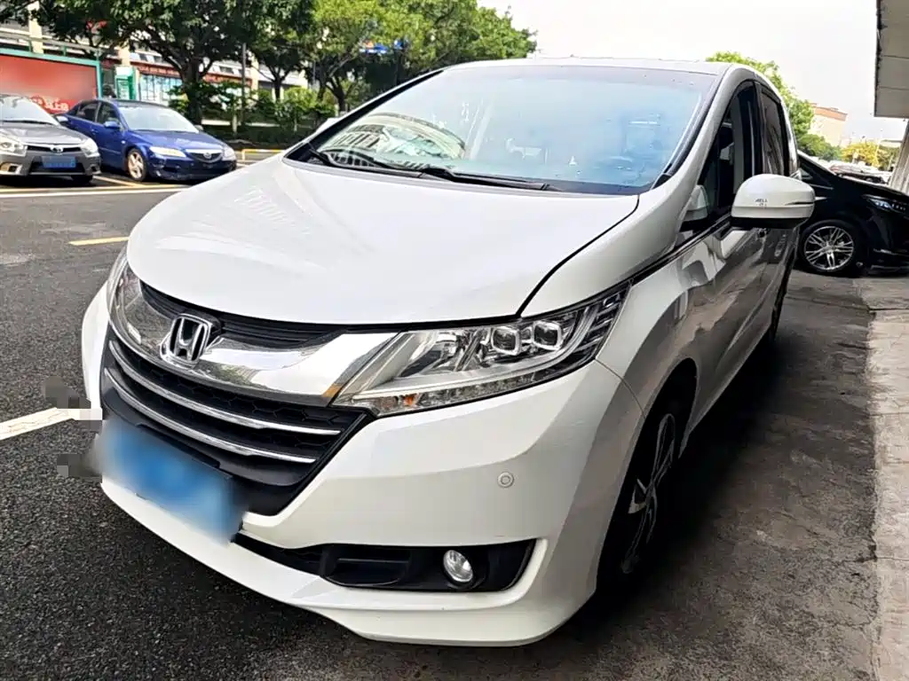 Honda Odyssey 2016 — фото 2
