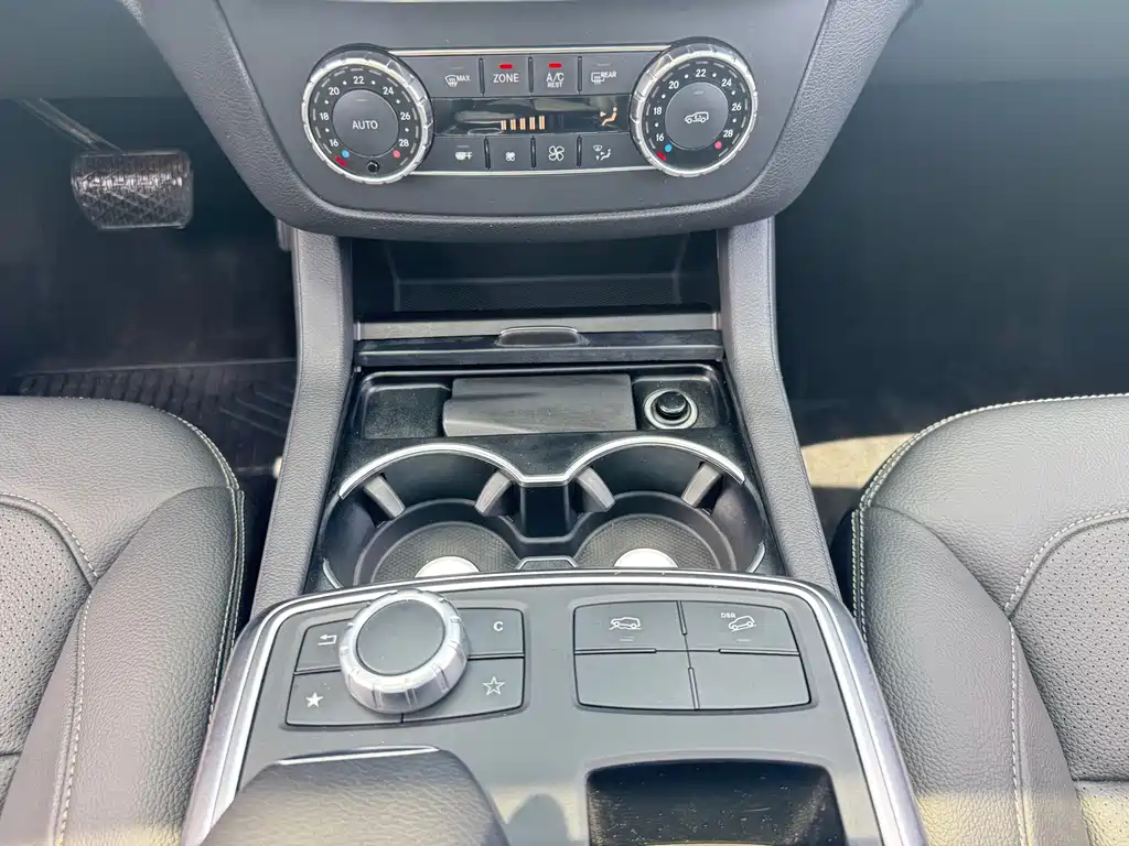 Mercedes-Benz M-Class 2015 — фото 13