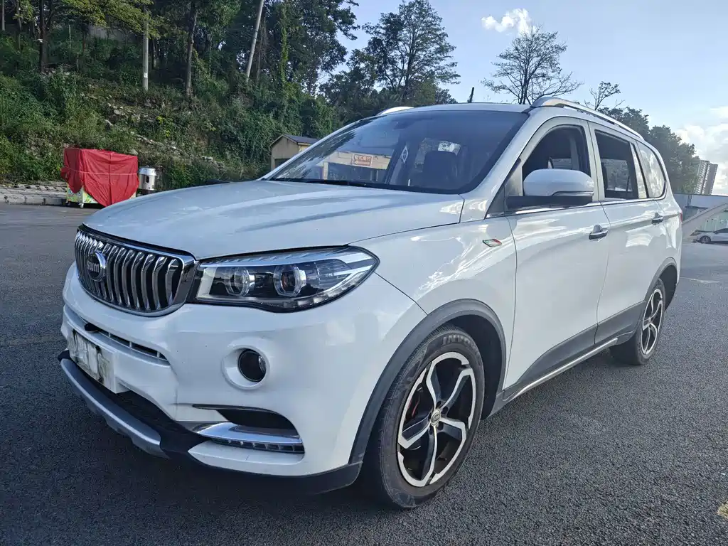 SWM X7 2018