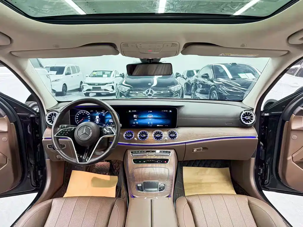 Mercedes-Benz E-Class 2023 — фото 9