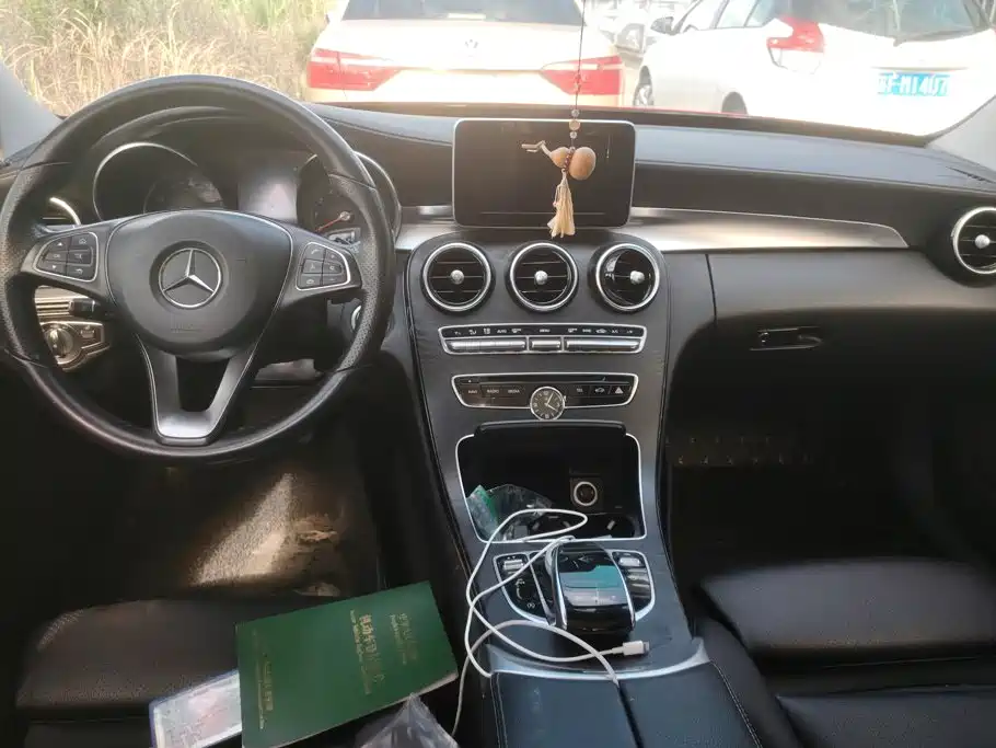 Mercedes-Benz C-Class 2018 — фото 12
