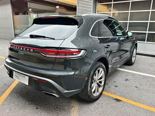 Porsche Macan 2023