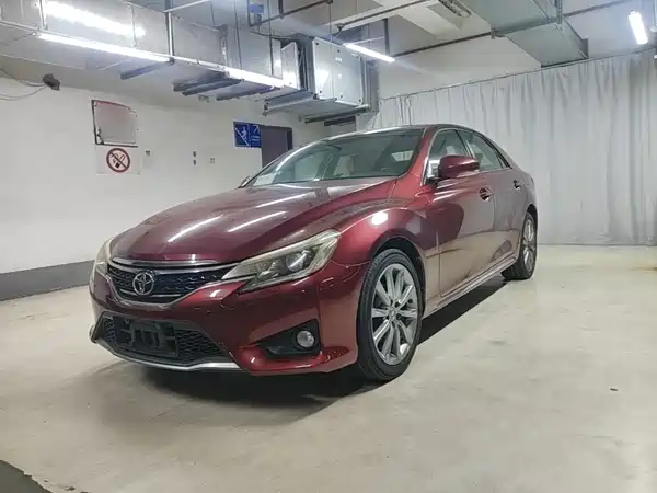 Toyota Reiz 2016