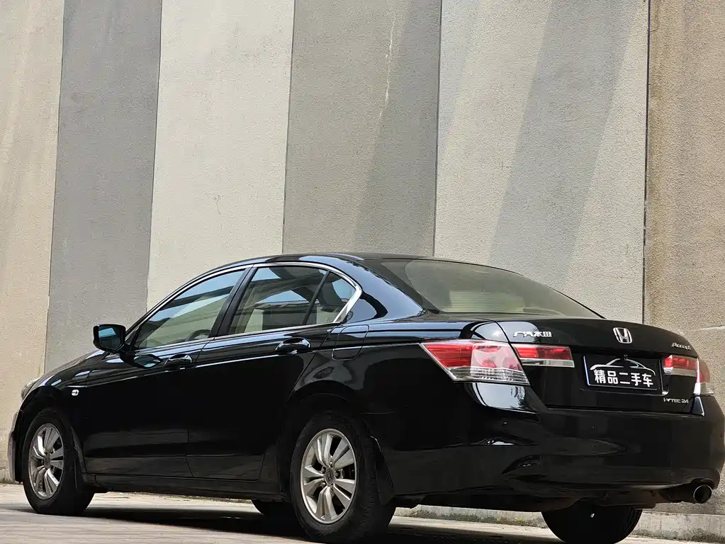 Honda Accord 2011 — фото 4
