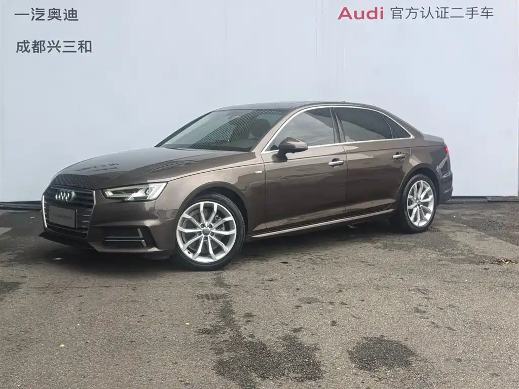 Audi A4L 2018 — фото 1