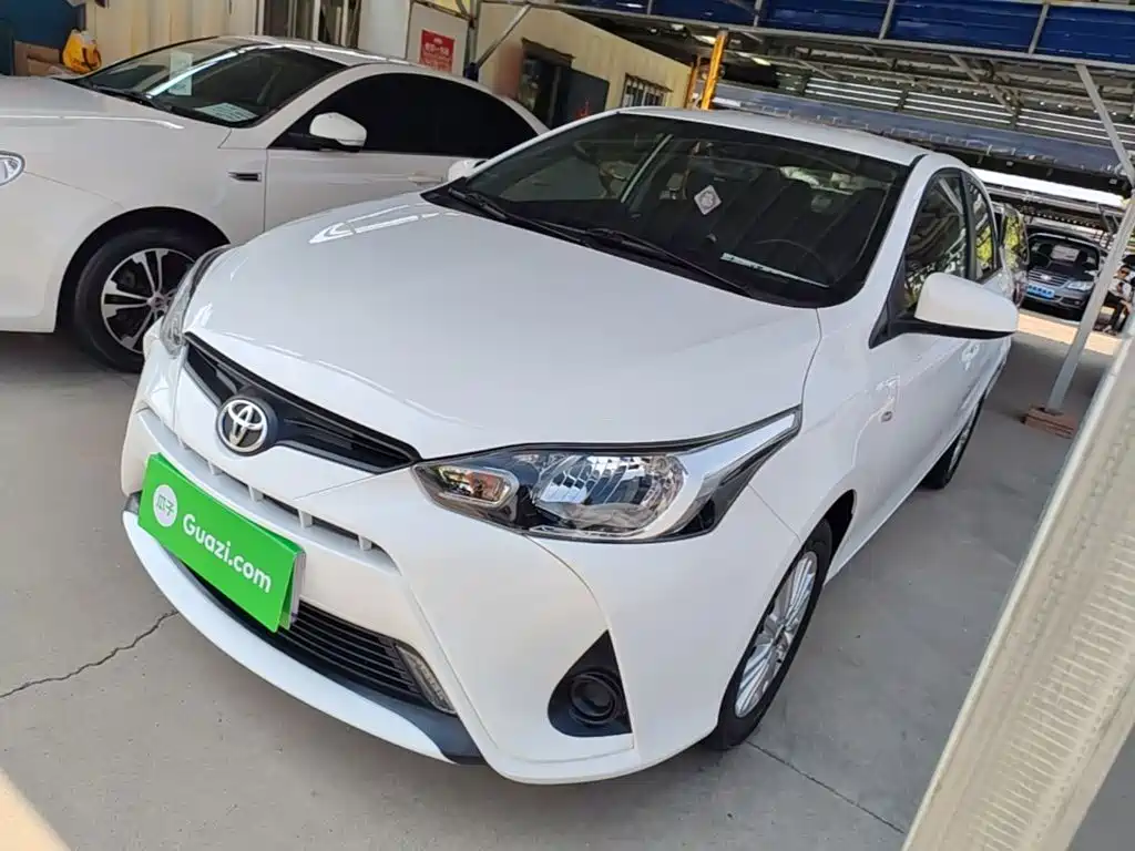 Toyota Yaris L 2017 — фото 2