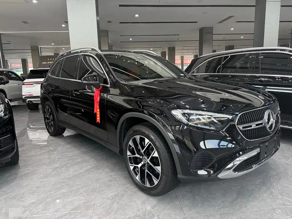 Mercedes-Benz GLC 2023