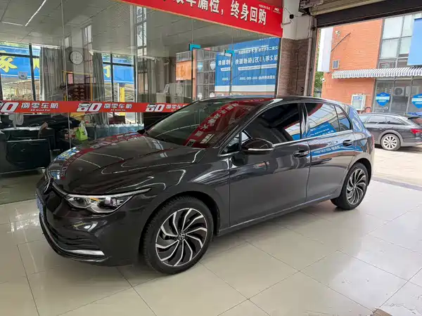 Volkswagen Golf 2023