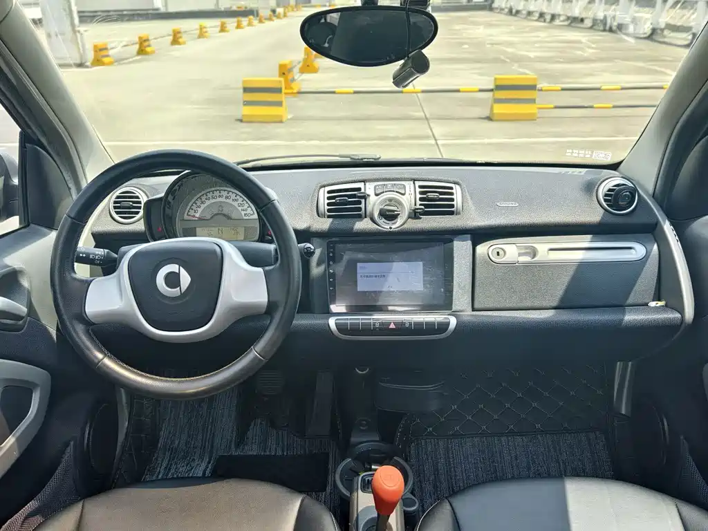 smart Fortwo 2012 — фото 9