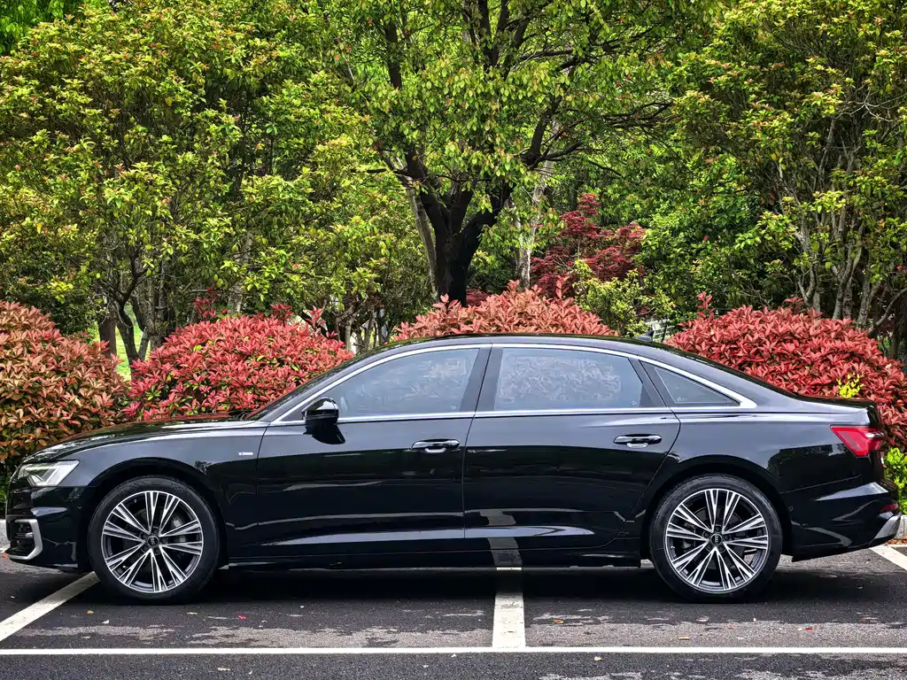 Audi A6L 2024 — фото 19
