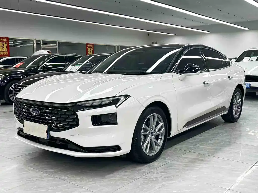 Ford Mondeo 2023 — фото 1