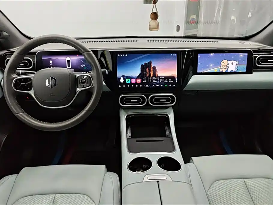 Leapmotor C01 2023 — фото 12