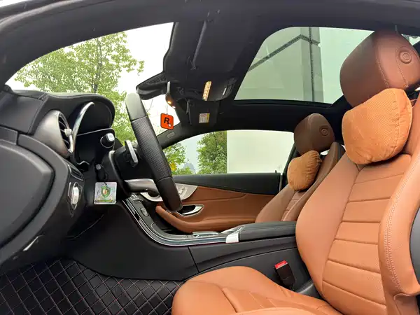 Mercedes-Benz C-Class 2019