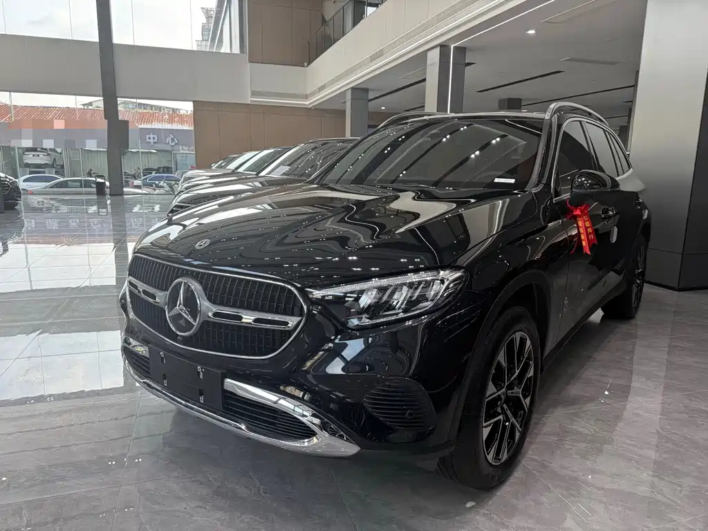 Mercedes-Benz GLC 2023