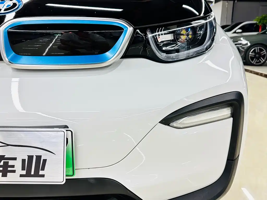 BMW i3 2019 — фото 8