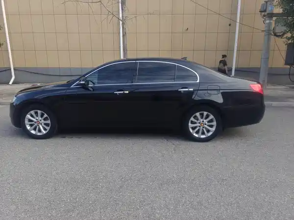 Hongqi H7 2017