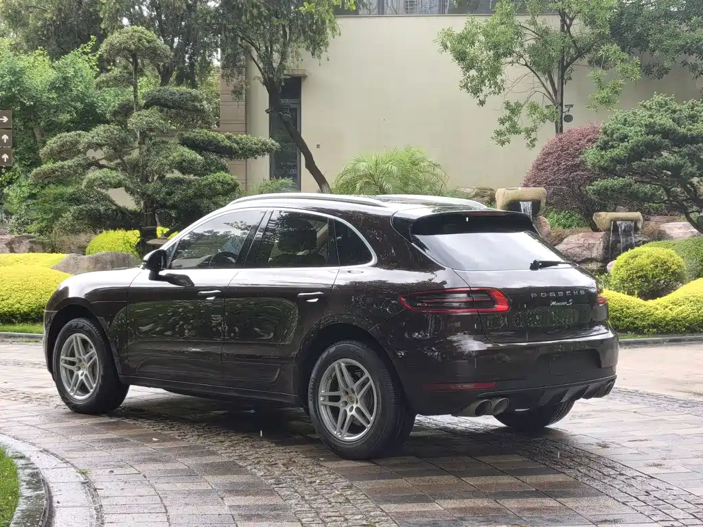 Porsche Macan 2015 — фото 10