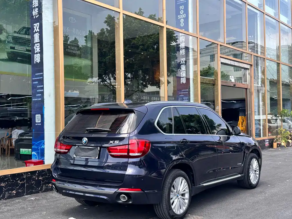 BMW X5 2017 — фото 17