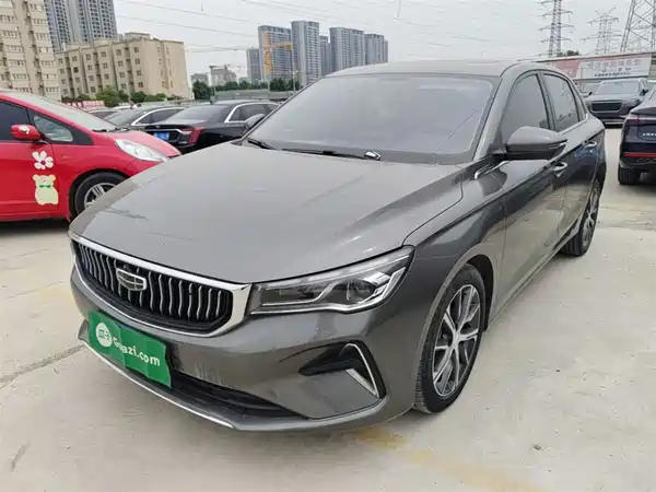 Geely Emgrand 2022