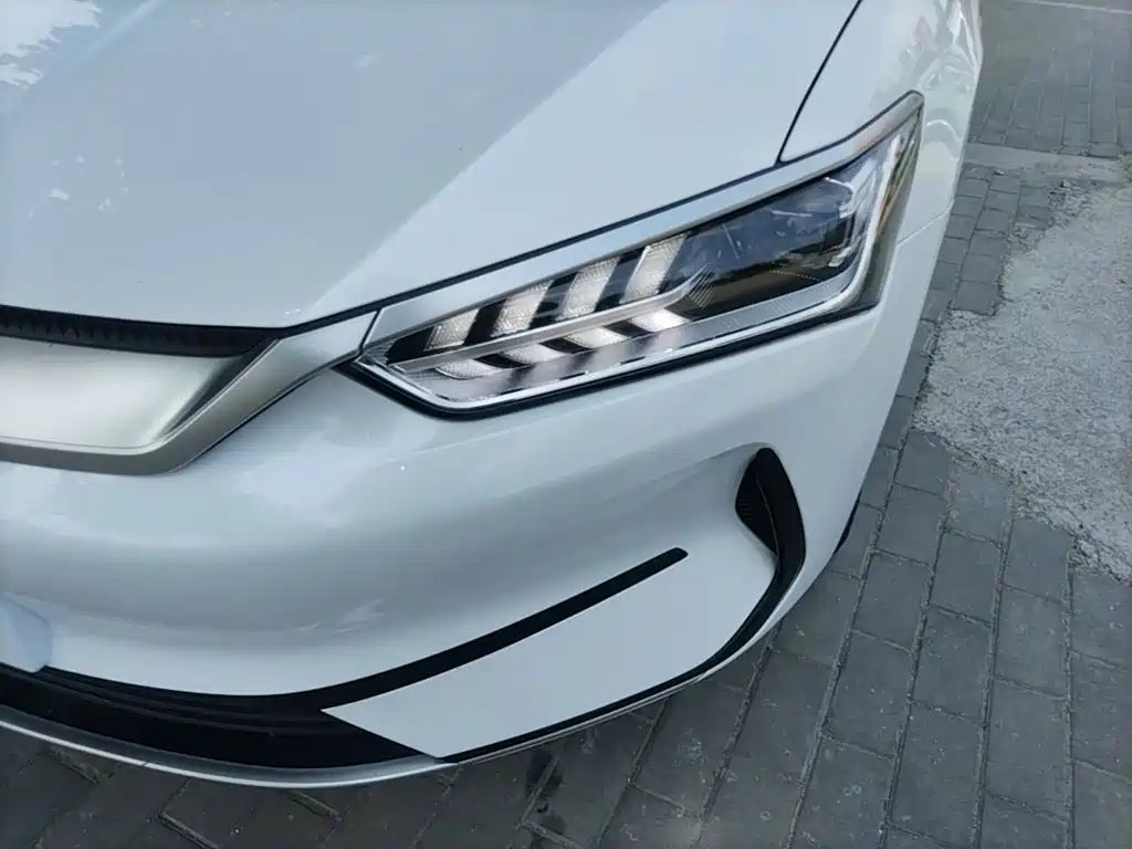 BYD Qin PLUS 2022 — фото 24
