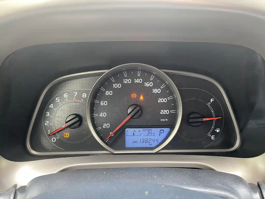 Toyota RAV4 2015 — фото 11