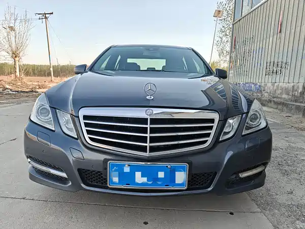 Mercedes-Benz E-Class 2011