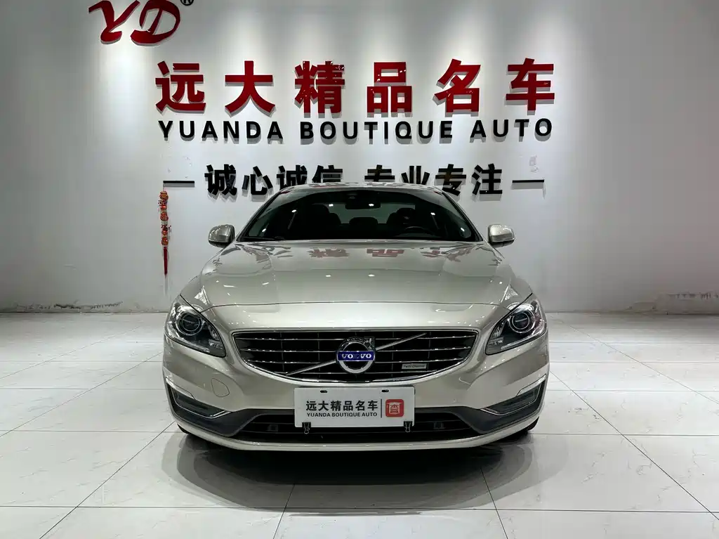 Volvo S60 Plug-In Hybrid 2016 — фото 2