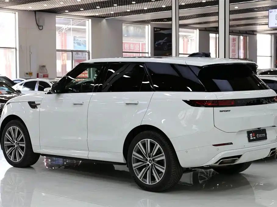 Land Rover Sport 2024 — фото 21