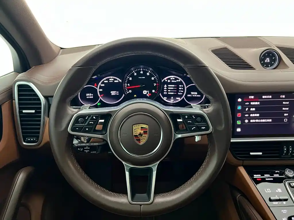 Porsche Cayenne 2023 — фото 19