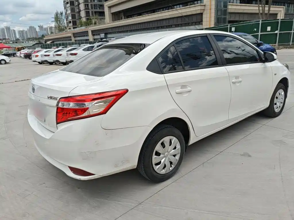Toyota Vios 2015