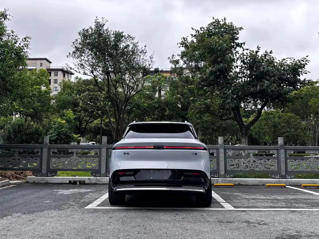 Zeekr 7X 2025