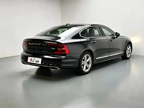 Volvo S90 2019