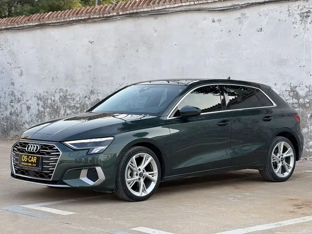 Audi A3 2023 — фото 1